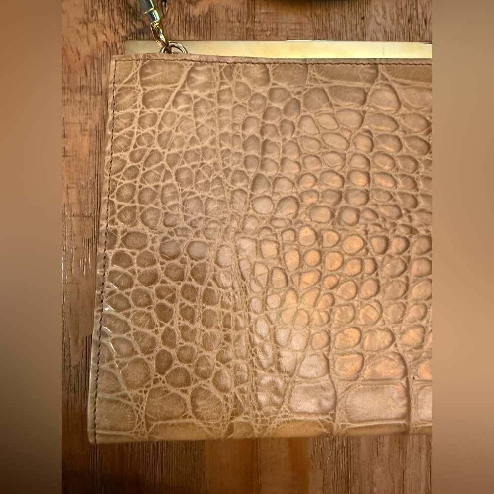 Rene New York VINTAGE Elegant Tan Crocodile-Embossed Purse immaculate condition - Picture 7 of 11